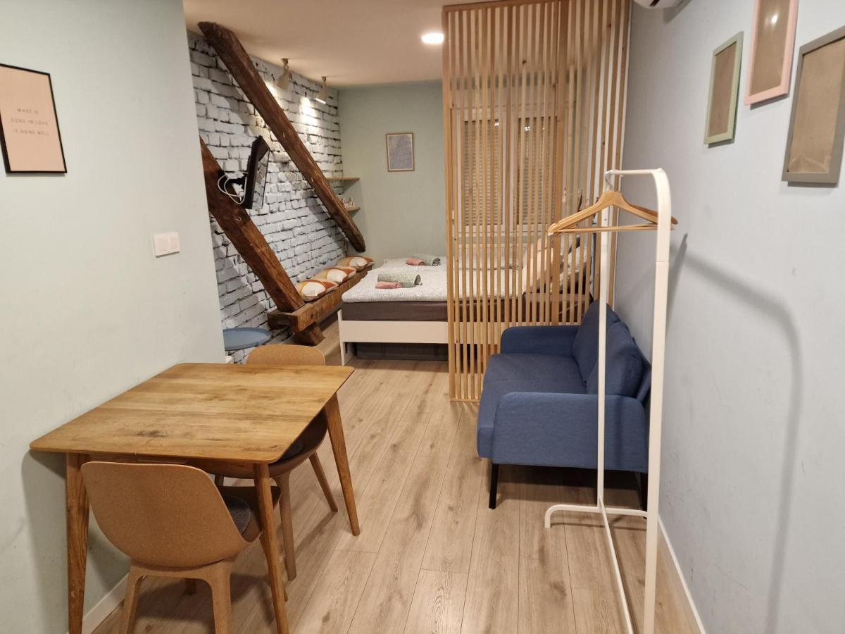זאגרב Rainbow Central Studio By Carpe Diem מראה חיצוני תמונה